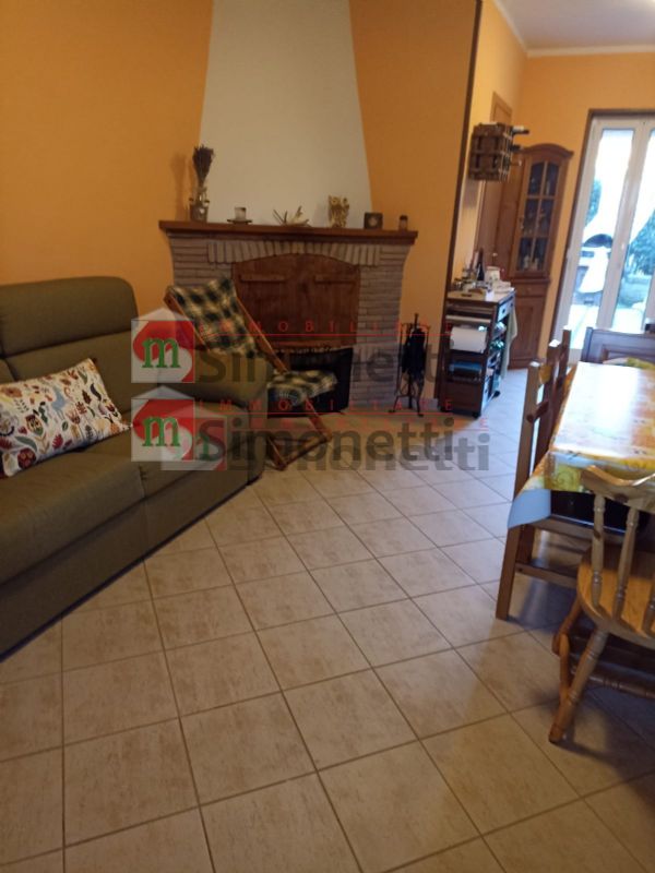 Villa a Schiera Rocca di Botte via bonifacio graziani sc