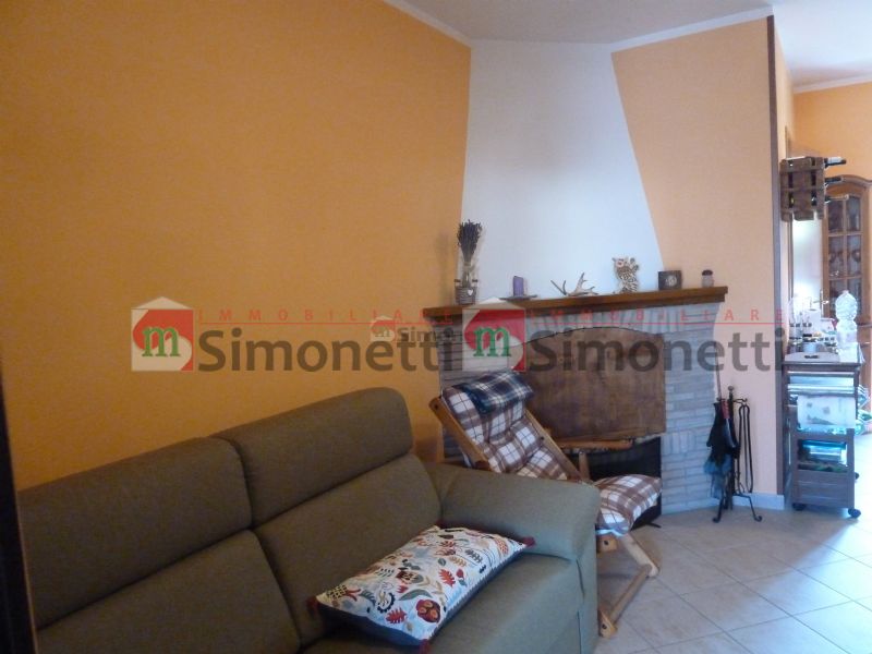 Villa a Schiera Rocca di Botte via bonifacio graziani sc