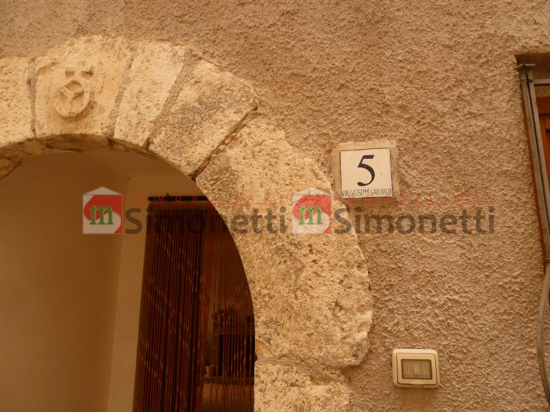 Casa indipendente Pereto via Garibaldi 5