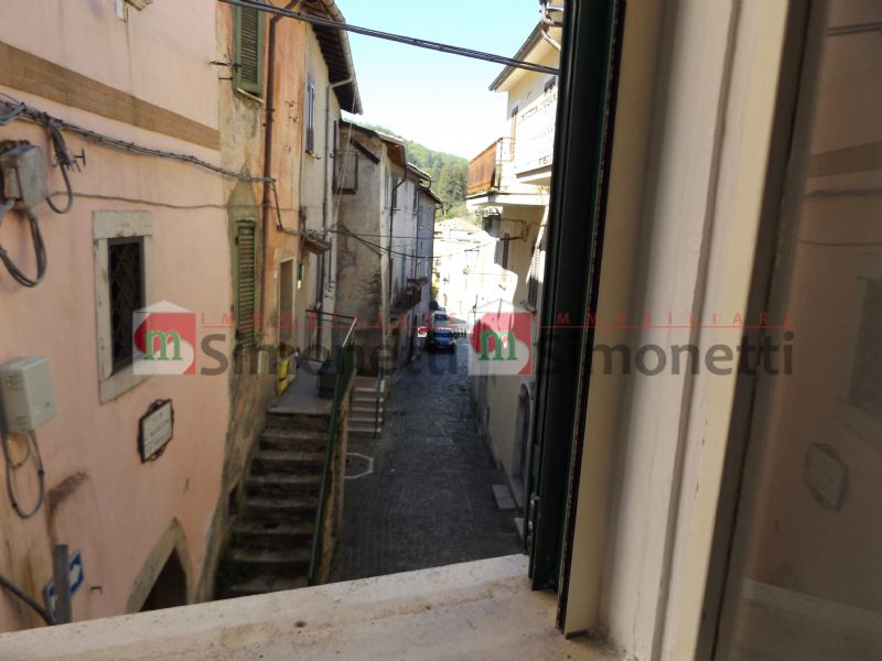 Appartamento Riofreddo via valeria 42