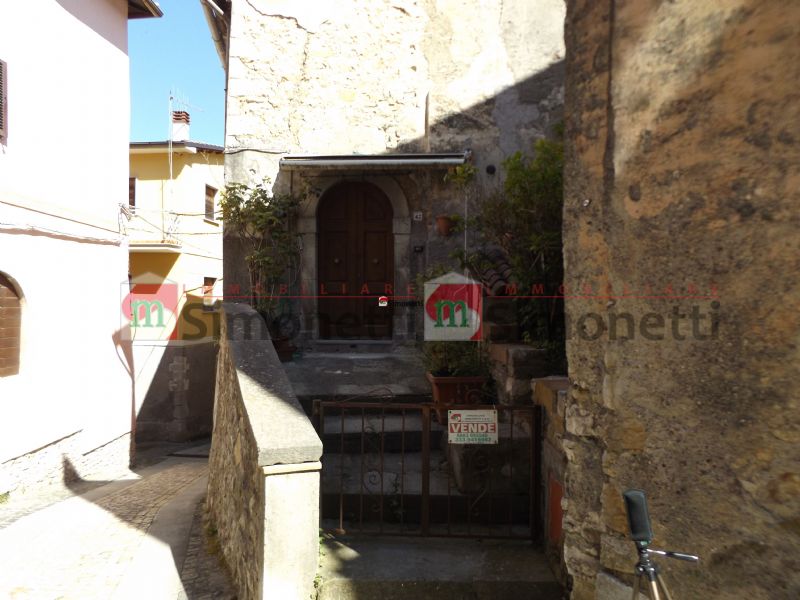 Appartamento Riofreddo via valeria 42