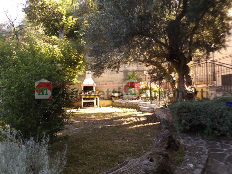Villa Oricola via quartiere 17