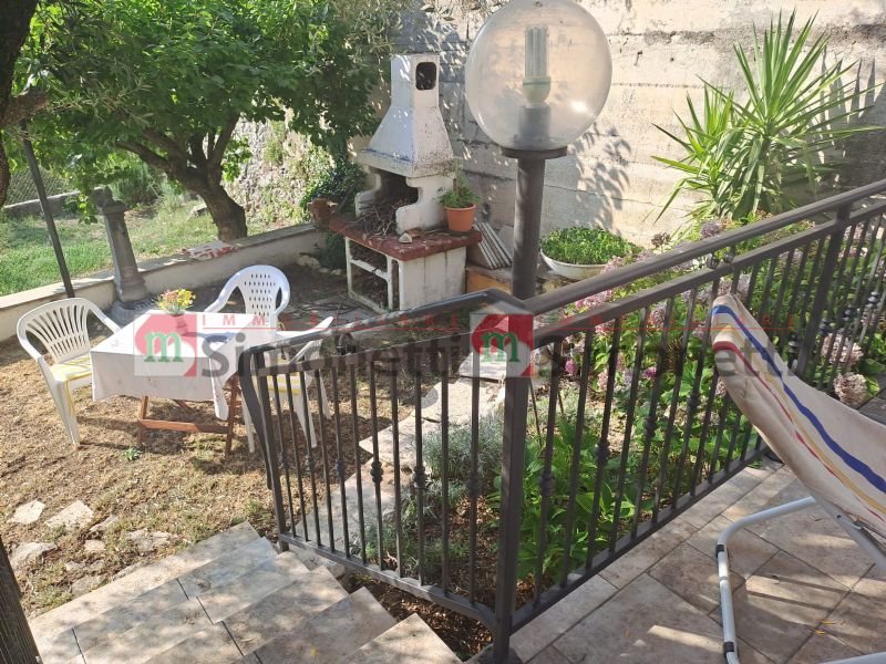 Villa Oricola via quartiere 17