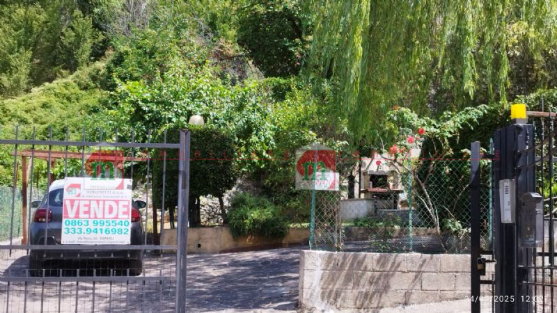 Villa Oricola via quartiere 17