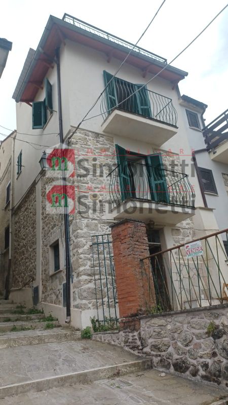 Casa indipendente Vallinfreda via delle aie 17