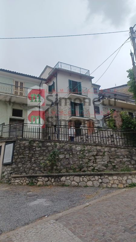 Casa indipendente Vallinfreda via delle aie 17