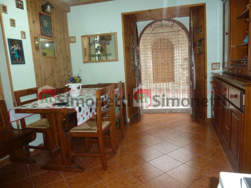 Appartamento Riofreddo via valeria 12