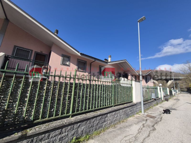 Appartamento Carsoli via di valle mura