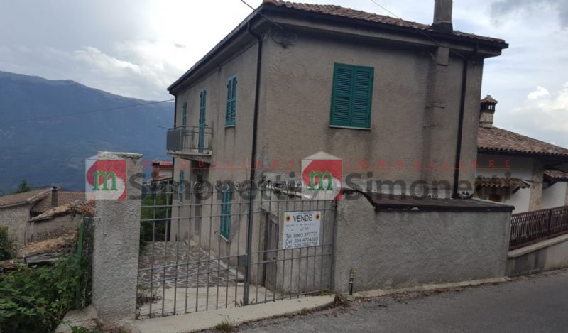Casa indipendente Civitella Roveto via meta sc