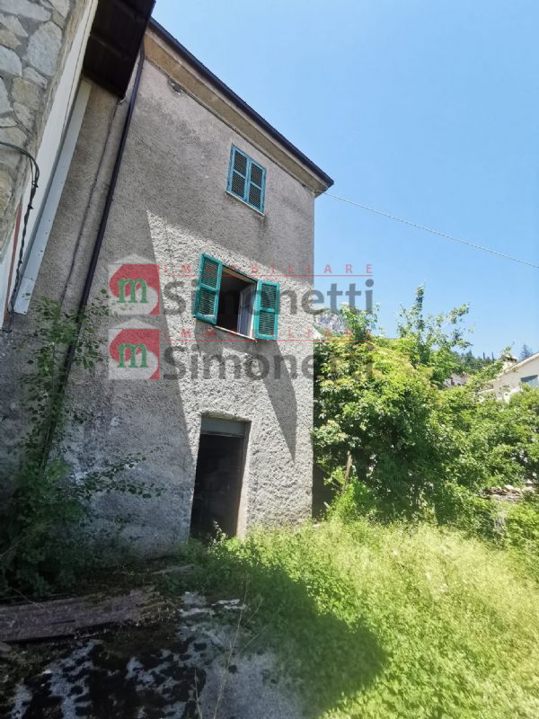 Casa indipendente Civitella Roveto via meta sc