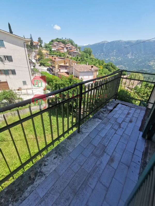 Casa indipendente Civitella Roveto via meta sc