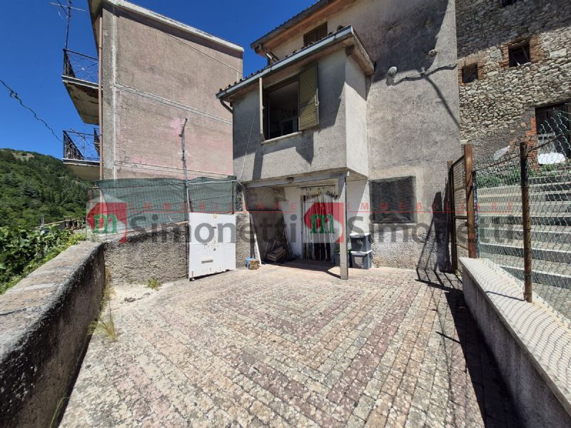 Appartamento Vivaro Romano via del mandorlo 4