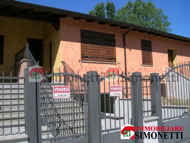 Villa a Schiera Oricola via Immagine 1