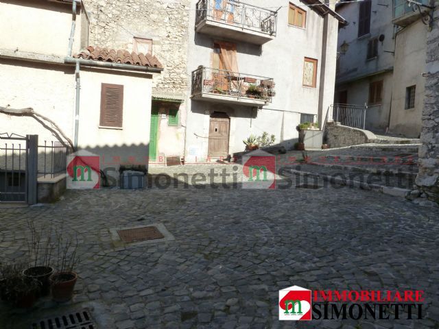 Porzione di casa Pereto via Pietro Micca 7