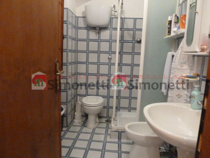 Porzione di casa Pereto piazzetta Cesare Battisti 5