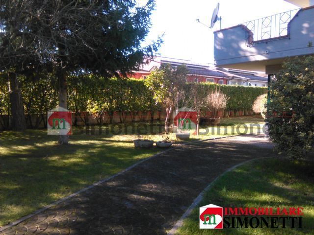 Casa indipendente Oricola via Orchidee