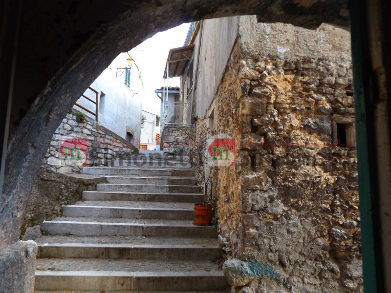 Casa indipendente Pereto vicolo Porta Delle Piagge 4