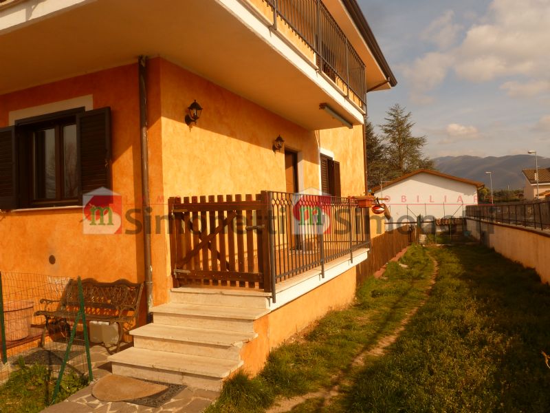 Casa indipendente Oricola via Delle Rose 1