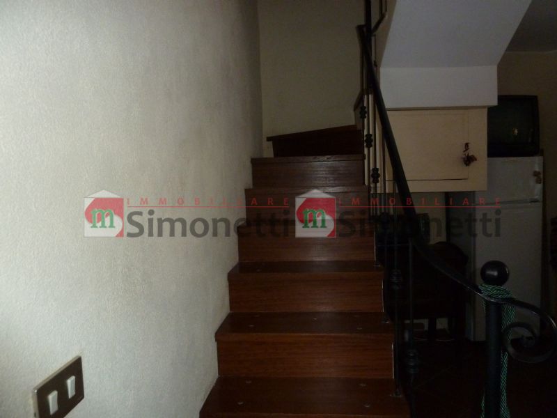 Stabile Palazzo Pereto piazzetta Maccafani 15