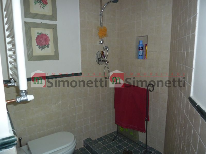 Stabile Palazzo Pereto piazzetta Maccafani 15