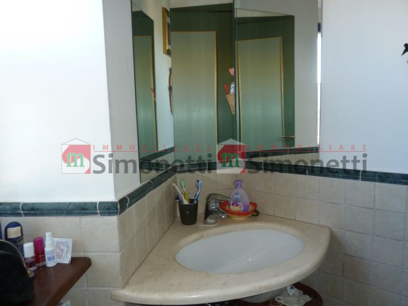 Stabile Palazzo Pereto piazzetta Maccafani 15