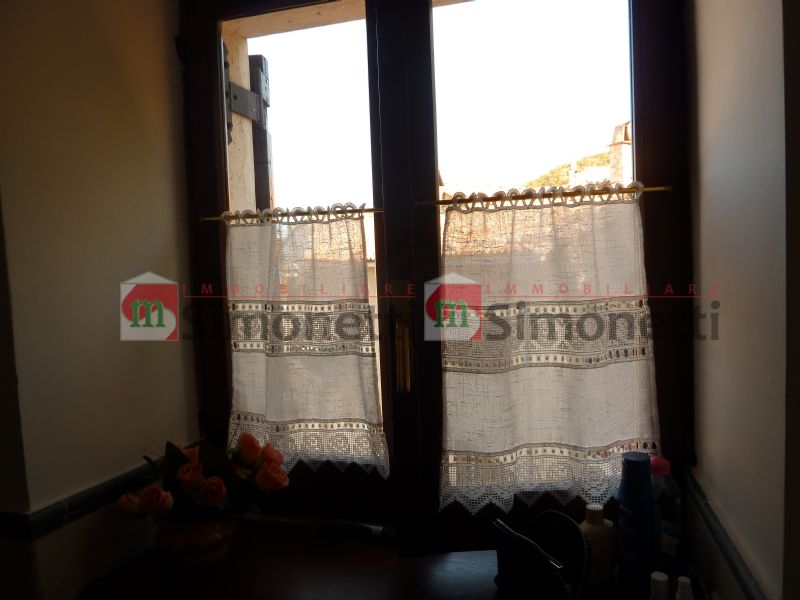 Stabile Palazzo Pereto piazzetta Maccafani 15