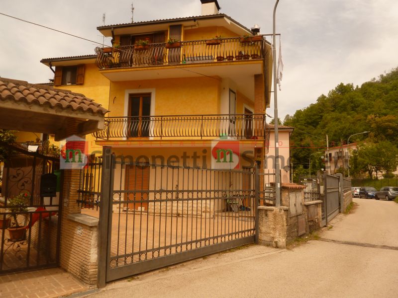 Appartamento Carsoli via la mola sc