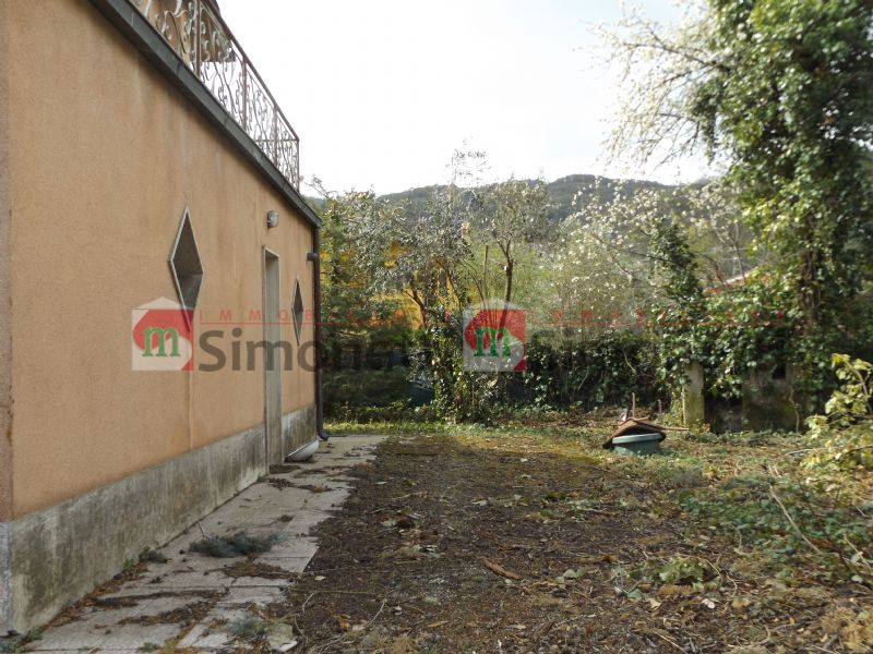 Villa Unifamiliare Rocca di Botte via bonifacio graziani 19
