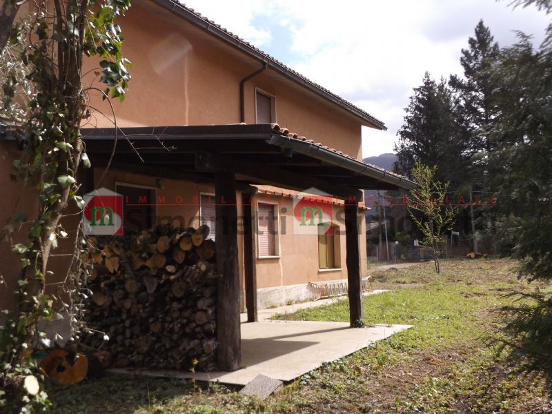 Villa Unifamiliare Rocca di Botte via bonifacio graziani 19