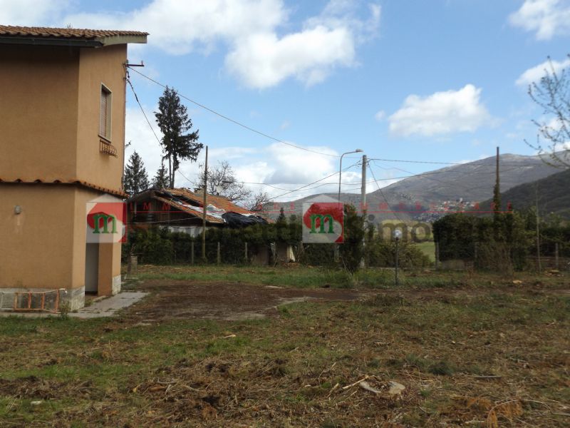 Villa Unifamiliare Rocca di Botte via bonifacio graziani 19