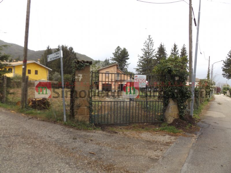 Villa Unifamiliare Rocca di Botte via bonifacio graziani 19