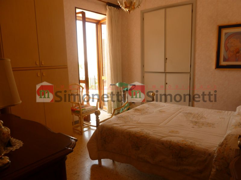Casa indipendente Pereto via BORGO MODENA 15