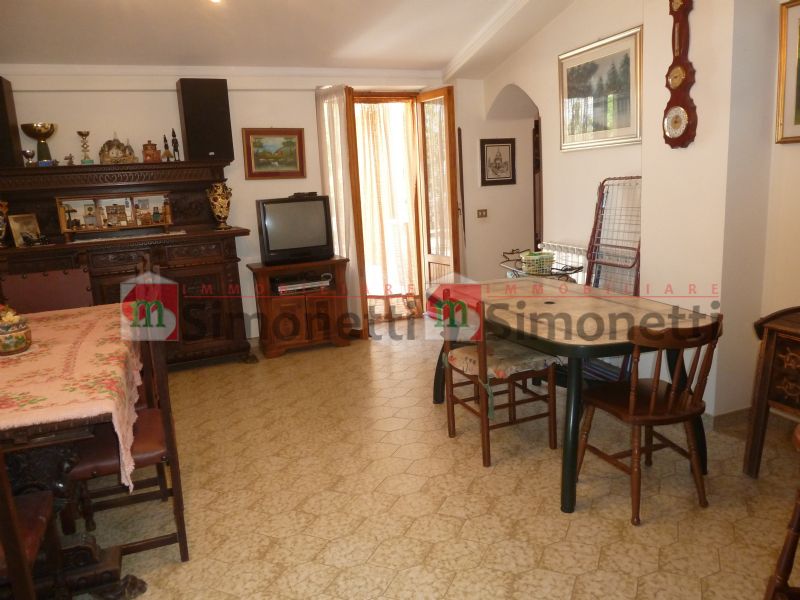 Casa indipendente Pereto via BORGO MODENA 15