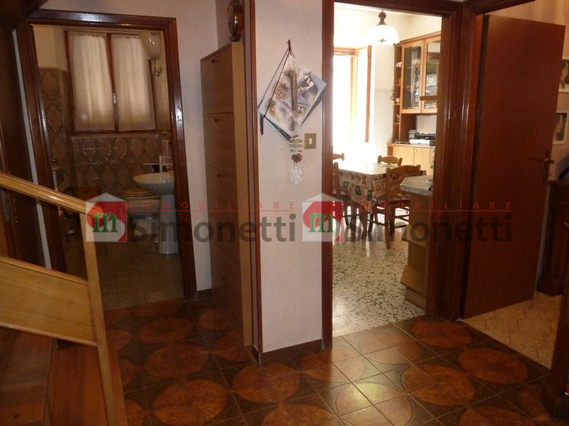 Casa indipendente Pereto via BORGO MODENA 15