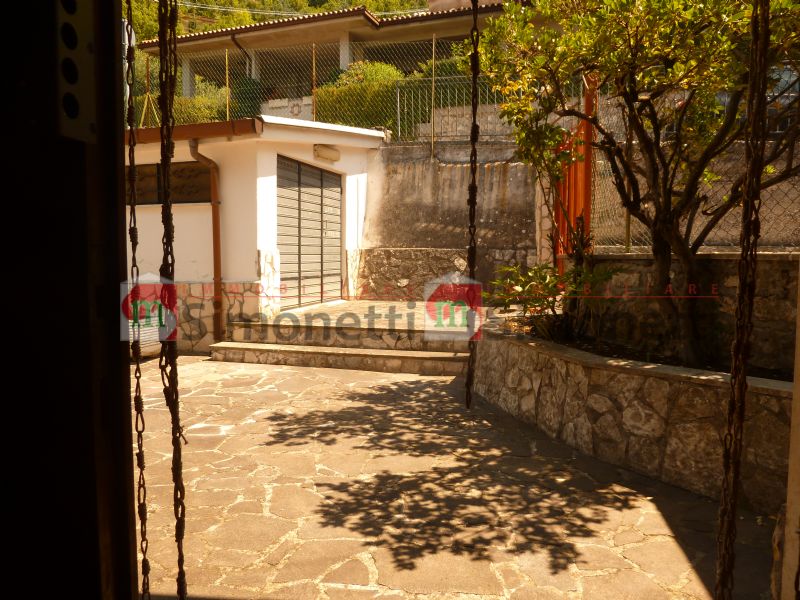 Casa indipendente Pereto via BORGO MODENA 15