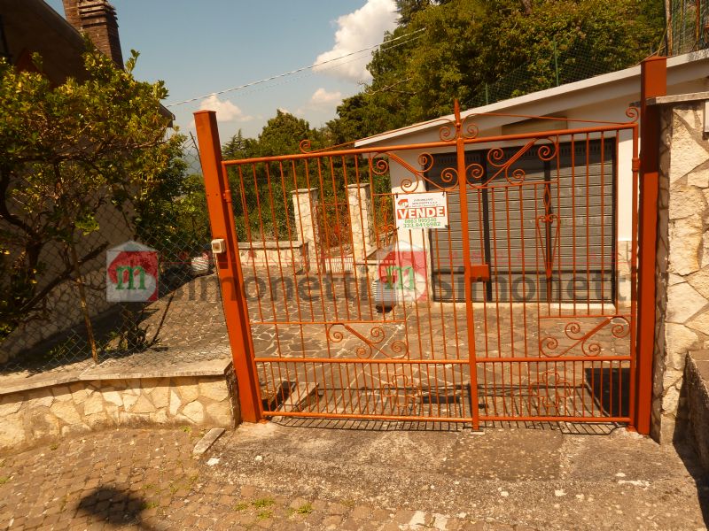 Casa indipendente Pereto via BORGO MODENA 15